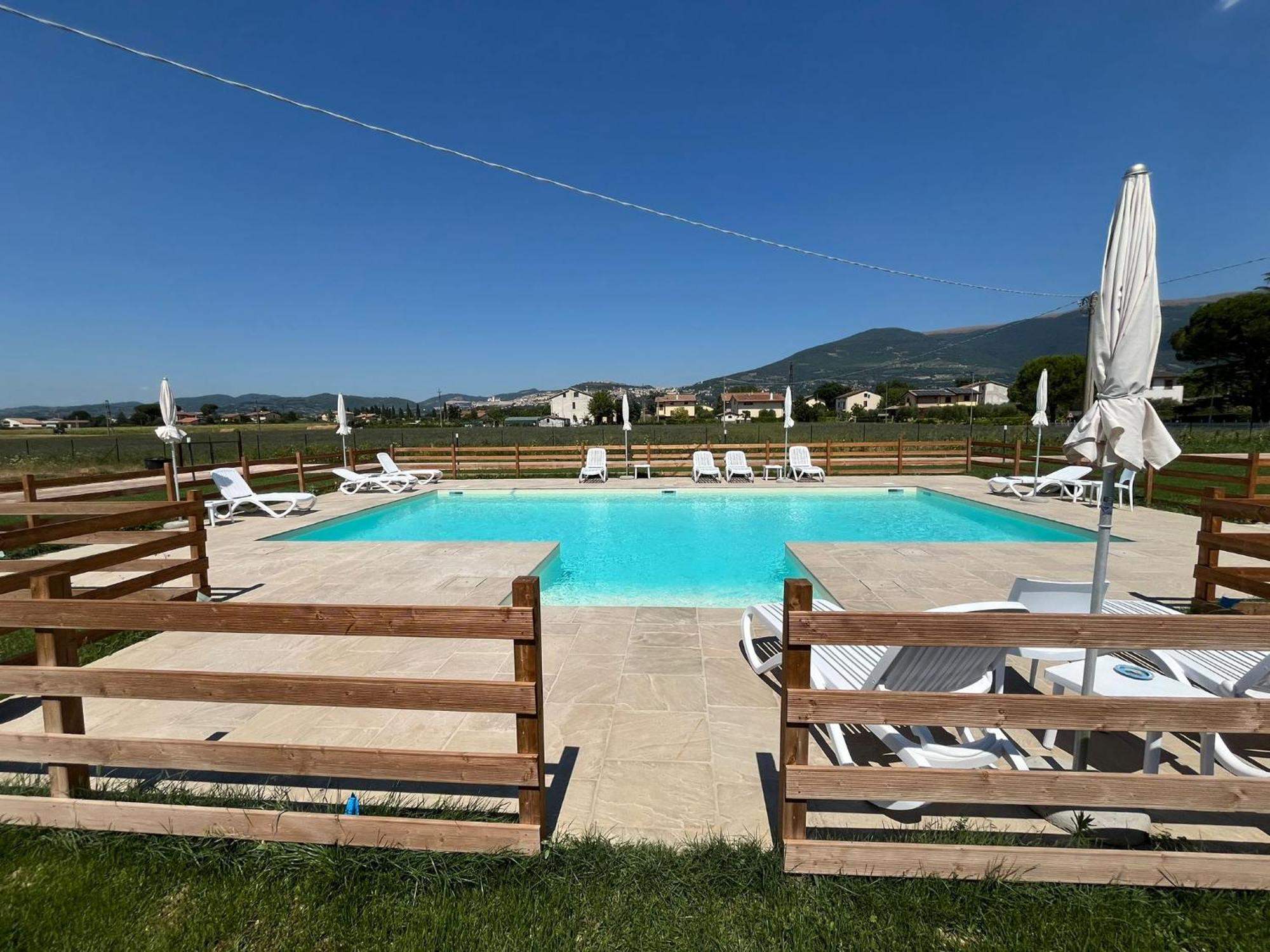 Luci Di Assisi B&B Wellness מראה חיצוני תמונה