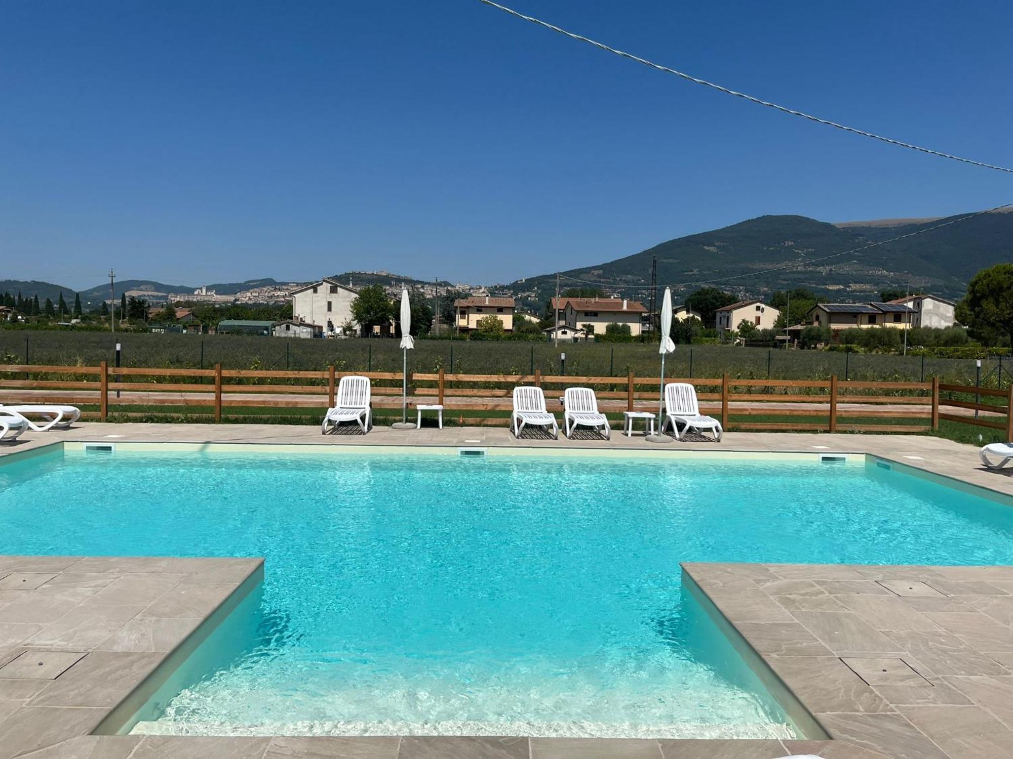 Luci Di Assisi B&B Wellness מראה חיצוני תמונה